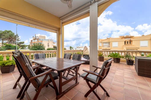 Luxuriöses Erdgeschossapartment mit Meerblick in Son Verí Nou