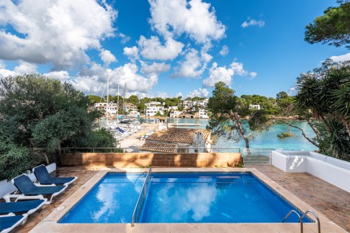 Schöne Villa mit Ferienvermietungslizenz und traumhaften Blick über den Hafen von Cala d'Or