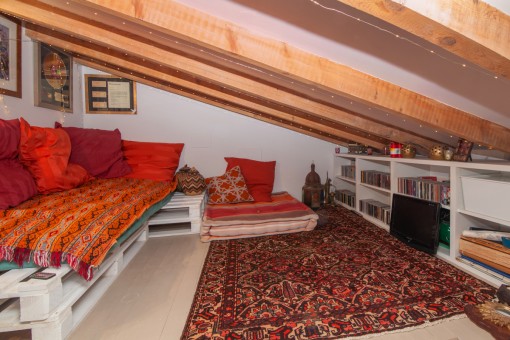 Alternative Chill-Out Area