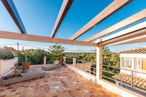 Große Dachterrasse mit herrlichen Ausblick