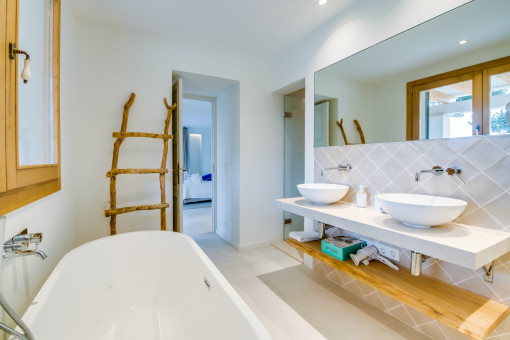 Modernes en suite Badezimmer