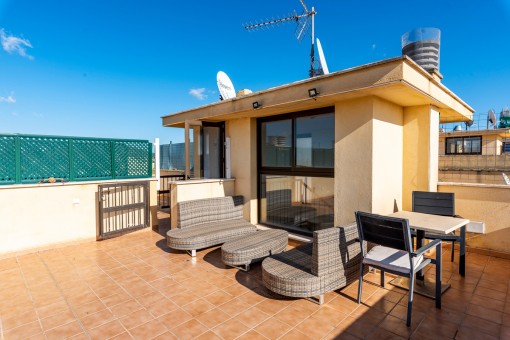 Zentrumsnahe Wohnung mit eigener Dachterrasse in Santanyi