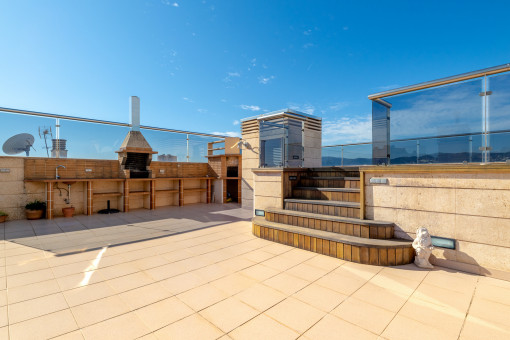 Terrasse mit Pool
