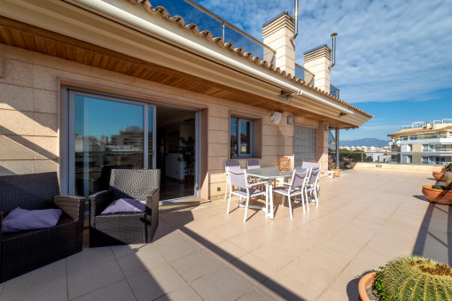 Sonnige Terrasse