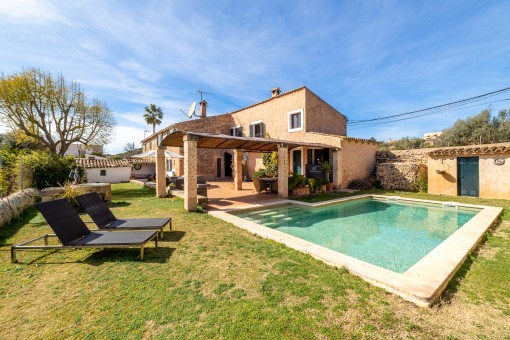Romantisches Dorfhaus mit Pool und Garten am Rand von Santa Eugenia