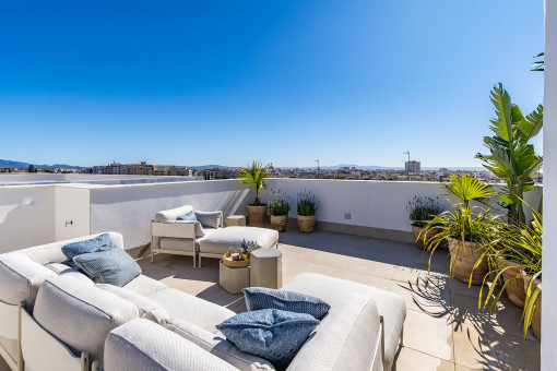 Modernes Neubau Penthouse mit privater Dachterrasse in privilegierter Lage in Palma