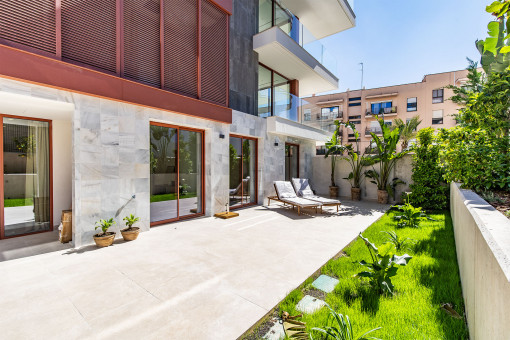 Große private Terrasse
