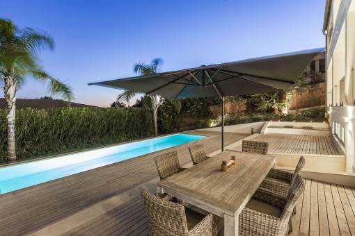 Terrasse bei Nacht