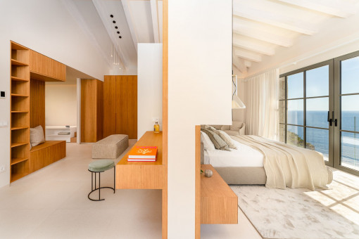 Schlafzimmer und Ankleide