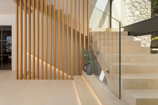 Treppe auf die obere Etage