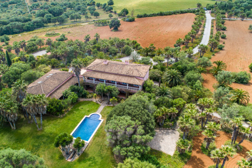 Herrschaftliche Neubaufinca mit Meerblick und großem Potenzial bei Santa Margalida