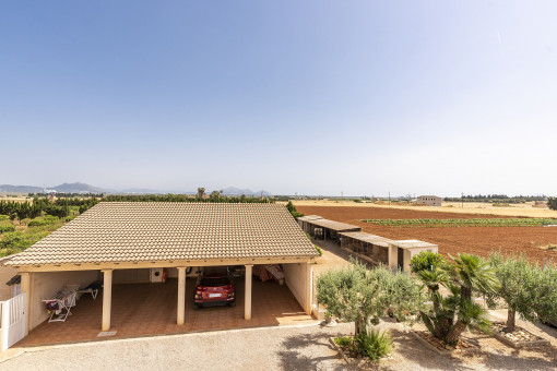 Blick auf den Carport