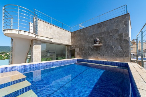 Modernes Duplex Penthouse mit privatem Pool und spektakulärer Aussicht in Establiments