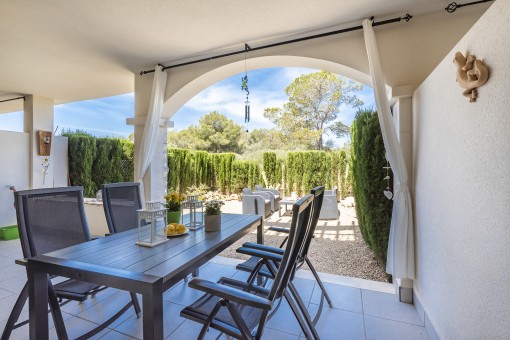 Überdachte Terrasse