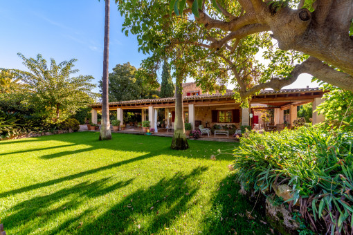 Familienfinca mit großem Garten, Pool und Gästehaus in dem beliebten Wohnort Santa Maria