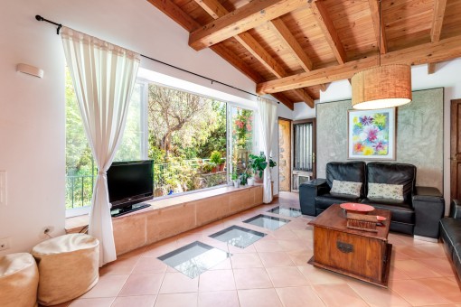 Wohnbereich mit Blick in den Garten