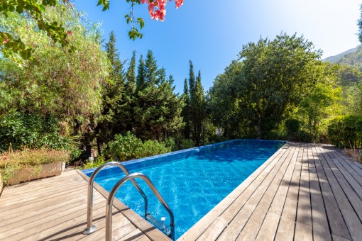 Idyllisch gelegener Pool
