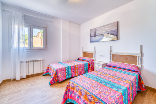 Eines von fünf Schlafzimmer