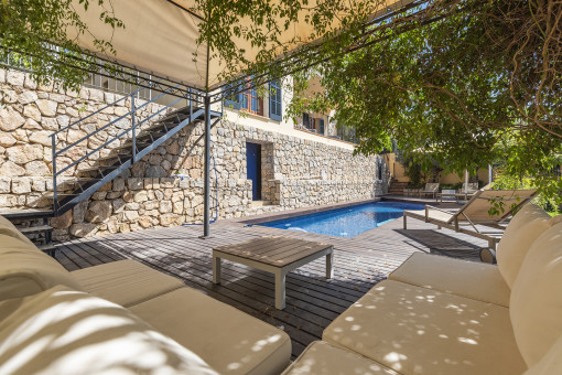 Chill-Out Lounge am Pool