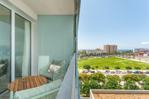Balkon mit Teilmeerblick