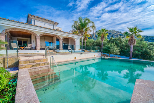 Luxusvilla mit Pool und Meerblick von der Dachterrasse in Bonaire