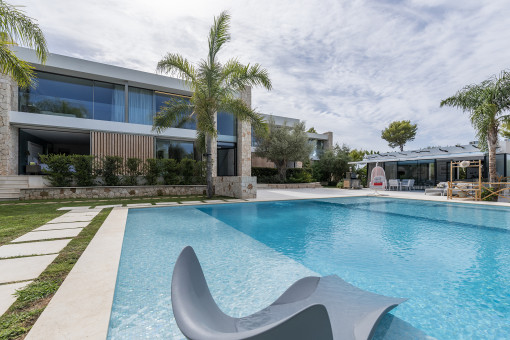 Mediterrane Luxusvilla mit Poolhaus in Santa Ponsa