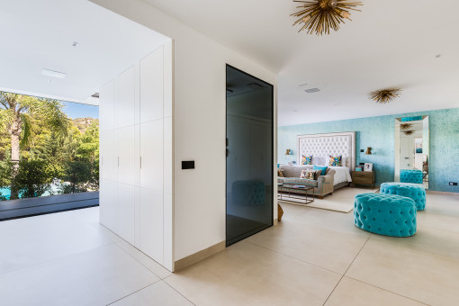Hauptschlafzimmer mit Badezimmer en Suite