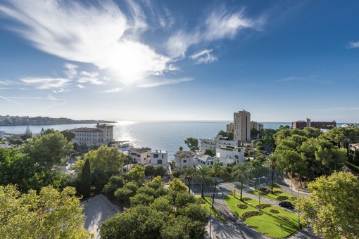 Modernes Penthouse mit Meerblick und fantastischer Dachterrasse in Cas Catala