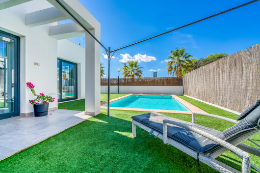 Wundervoller Pool- und Terrassenbereich