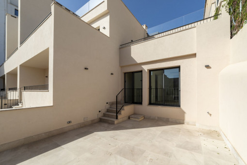 Sonnige Terrasse