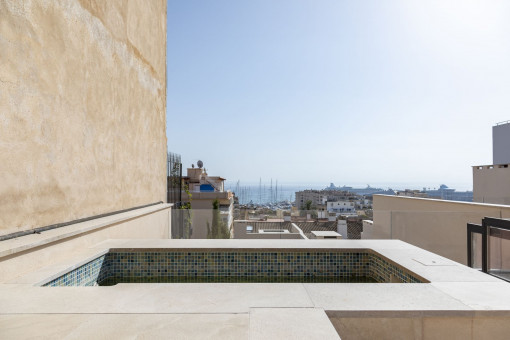 Meerblick Stadthaus mit Dachterrasse in Palma, El Terreno