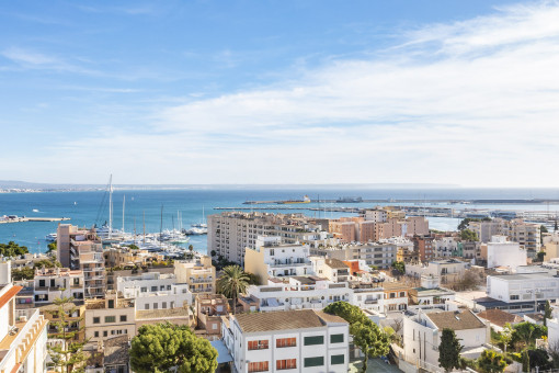 Modernes Reihenhaus mit privater Dachterrasse in Palma, El Terreno