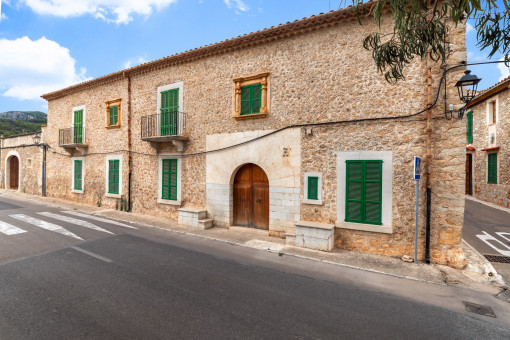 Frontansicht des Stadthauses