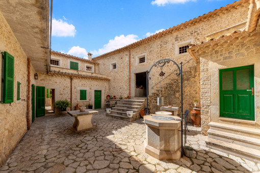 Historischer Stadtpalast mit Potenzial für vielseitige Nutzung in Mancor de la Vall