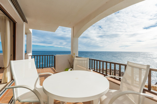 Terrasse mit Panorama-Meerblick