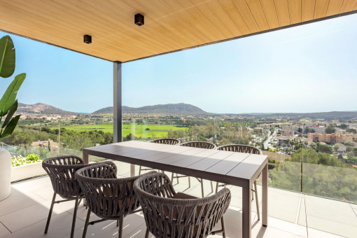 Hoch qualitative, helle Wohnung mit 2 Terrassen und Weitblick in Santa Ponsa