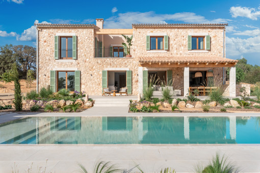 Finca mit Pool