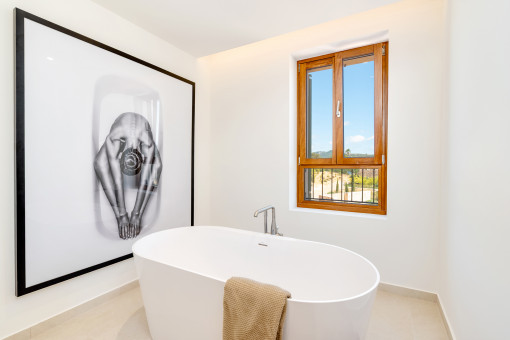 Eines von 5 Badezimmern