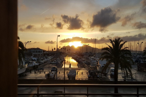Duplex-Wohnung in erster Meereslinie mit fantastischem Ausblick im Hafen Pollenças