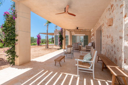 Überdachte Terrasse