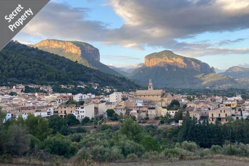 Eck-Ladenlokal mitten in Alaró