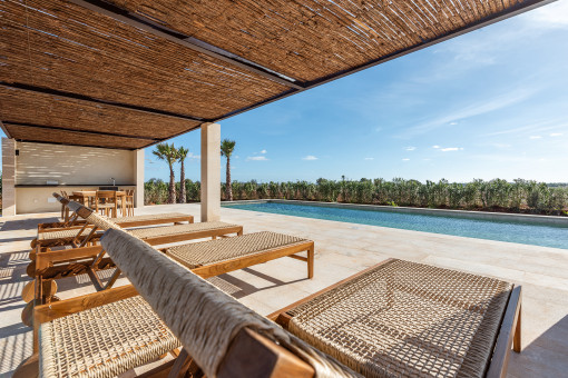 Mediterrane Designer-Finca nahe Sa Rápita zur Langzeitmiete mit Salzwasserpool und großzügigem Privatgrundstück
