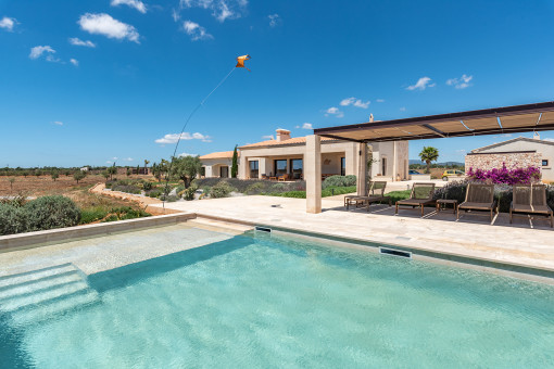 Luxury Finca mit Pool & Olivenhain