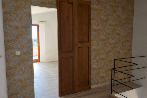 Drittes Schlafzimmer oben mit privatem Balkon