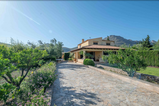 Prächtige Villa mit privatem Pool in Puerto Pollensa, Mallorca