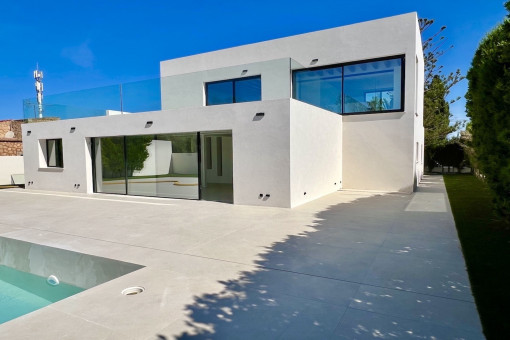 Modernes Neubauchalet in beliebtem Wohngebiet in Bahia Grande
