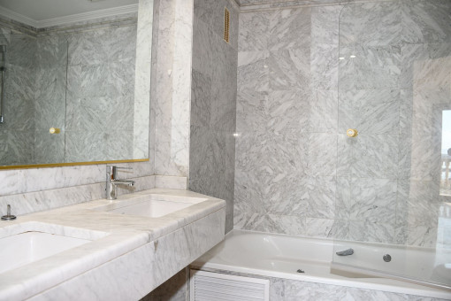 Badezimmer 1