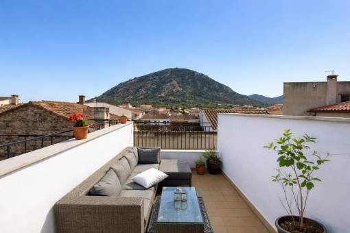 Modernisiertes Haus im Herzen von Pollensa mit Bergblick und Vermietlizenz