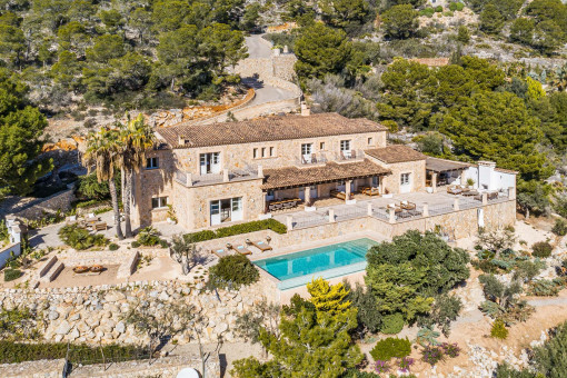 Die Villa aus der Vogelperspektive