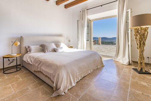 Weiteres Doppelzimmer mit Balkon